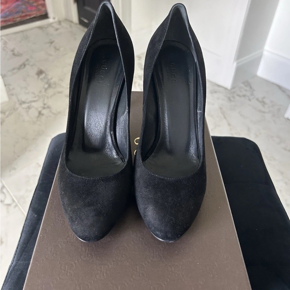 Authentic Gucci Black Suede Women's Heels 37.5 7.5 - Picture 3 of 4